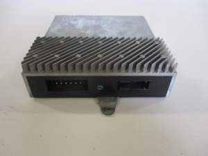 WZMACNIACZ HIFI AMPLIFIER BMW Z3 8400705 NOWY ORG