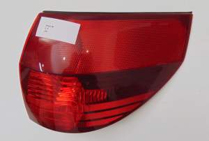 LAMPA TYLNA PRAWA TYŁ TOYOTA SIENNA XL20 03-05