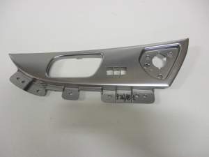 LISTWA DEKOR DRZWI LEWY PRZÓD INFINITI FX QX70