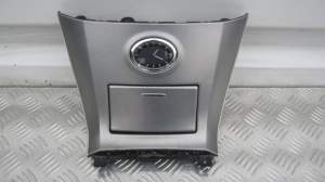 INFINITI FX35 FX45 LIFT 03-08 SCHOWEK PANEL ZEGAR