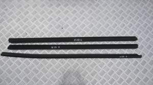 LISTWA ZGARNIAJĄCA DRZWI INFINITI G37 COUPE