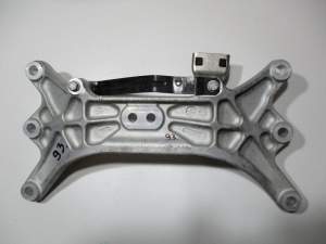 ŁAPA SANKI ZAWIESZENIE SKRZYNI MASERATI GHIBLI