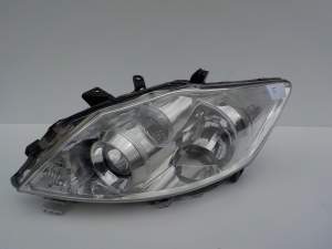 REFLEKTOR LEWY TOYOTA AURIS E15 8117002540