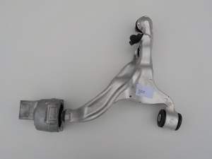 WAHACZ PRZÓD LEWY DOLNY INFINITI Q50 HYBRID