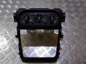 PANEL KLIMATYZACJI NAWIEW RAMKA SUZUKI SX4