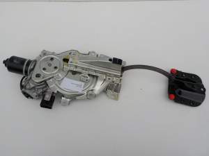 SILNICZEK MECHANIZM KLAPY TYLNEJ NISSAN MURANO Z51