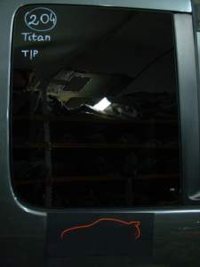 NISSAN TITAN 5,6 LE SZYBA BOCZNA DRZWI TYŁ R/L