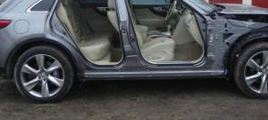 INFINITI QX70 FX30D FX35 FX37 FX50 SŁUPEK PRÓG