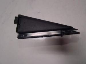 PLASTIK SŁUPEK DRZWI ZEW. NISSAN X-TRAIL T31