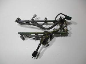 LISTWA + WTRYSKI WTRYSK KOMPLET NISSAN 350Z