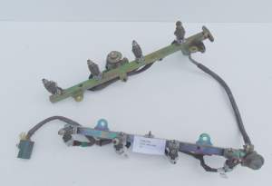 LISTWA WTRYSKOWA WTRYSKIWACZE INFINITI FX45
