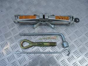 LEWAREK KLUCZ UCHO INFINITI M35 M45