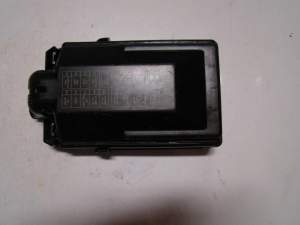 POKRYWA PUSZKA PRZEKAŹNIKÓW INFINITI M30D M37 M35