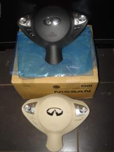 INFINITI QX70 FX37 FX50 FX30D PODUSZKA KIEROWCY